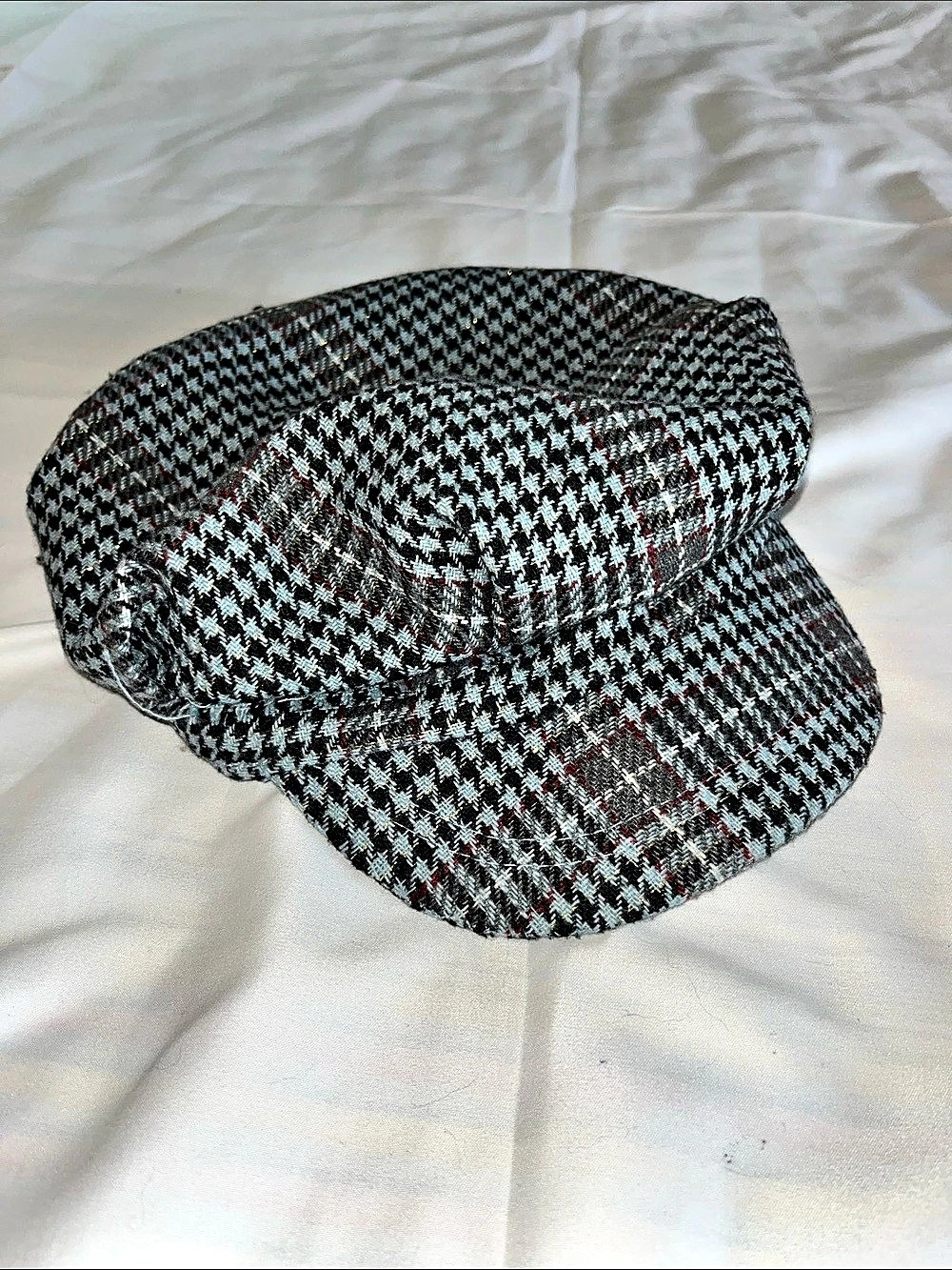Houndstooth Newsboy Hat in Blue, Black with Gold Accent Like New
